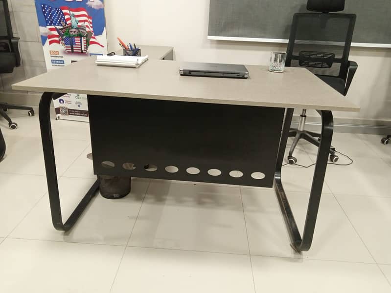 directer table/, manager table/,staff table/,executive table 0