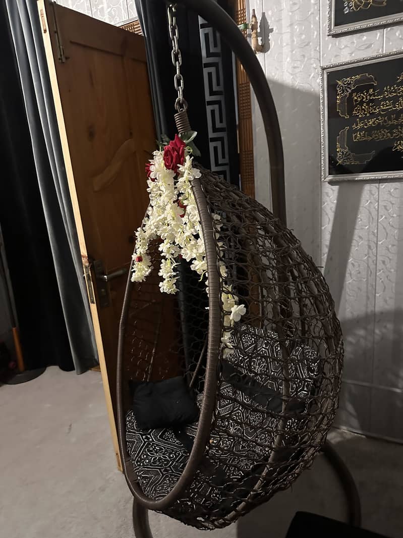 Eyedrop swing 6