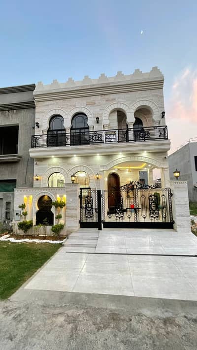 5 MARLA BRAND NEW HOUSE AVAILABLE FOR SALE IN DHA 9 TOWN IN REASONABLE PRICE