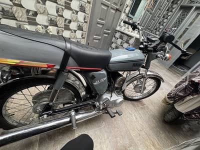 Yb 100 yammah new bike engine new body new