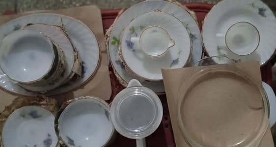 tobagi 72 pcs marble dinner set made in france.