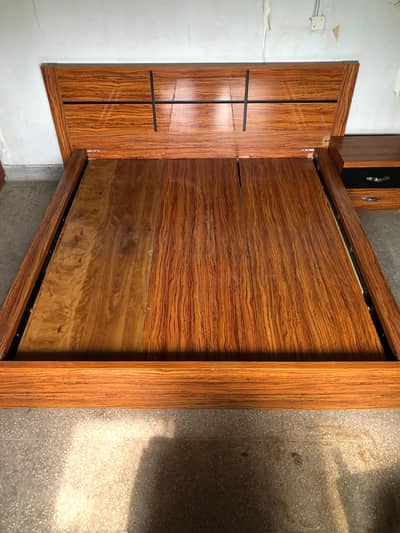 Italian portable used double bed with dressing and two side tables