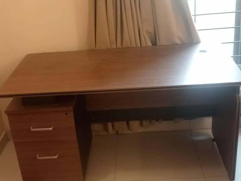Office table 0