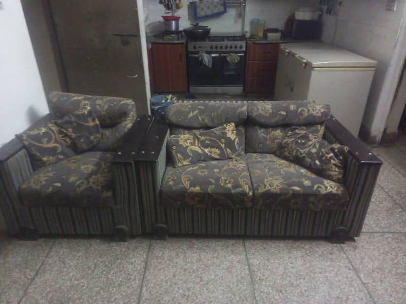6 setar sofa sets 1