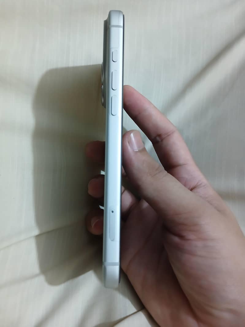 IPHONE 17 PRO MAX 1