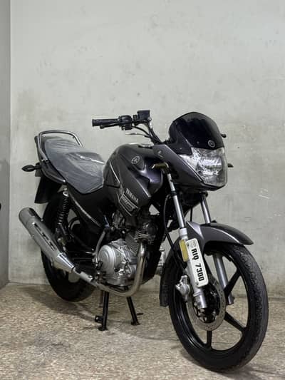 Yamaha ybr125cc 2015 model ( japniess model )
