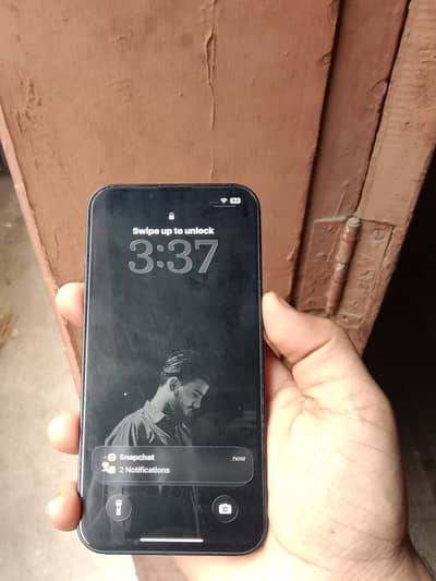 Apple iPhone 13