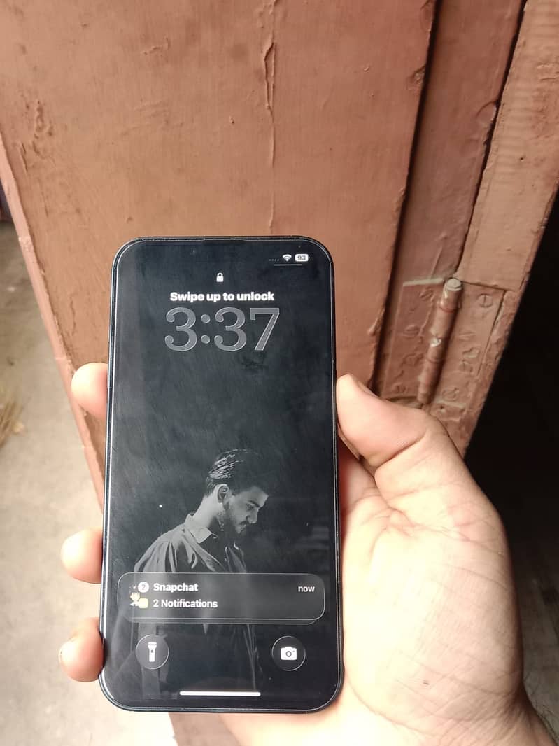 Apple iPhone 13 0