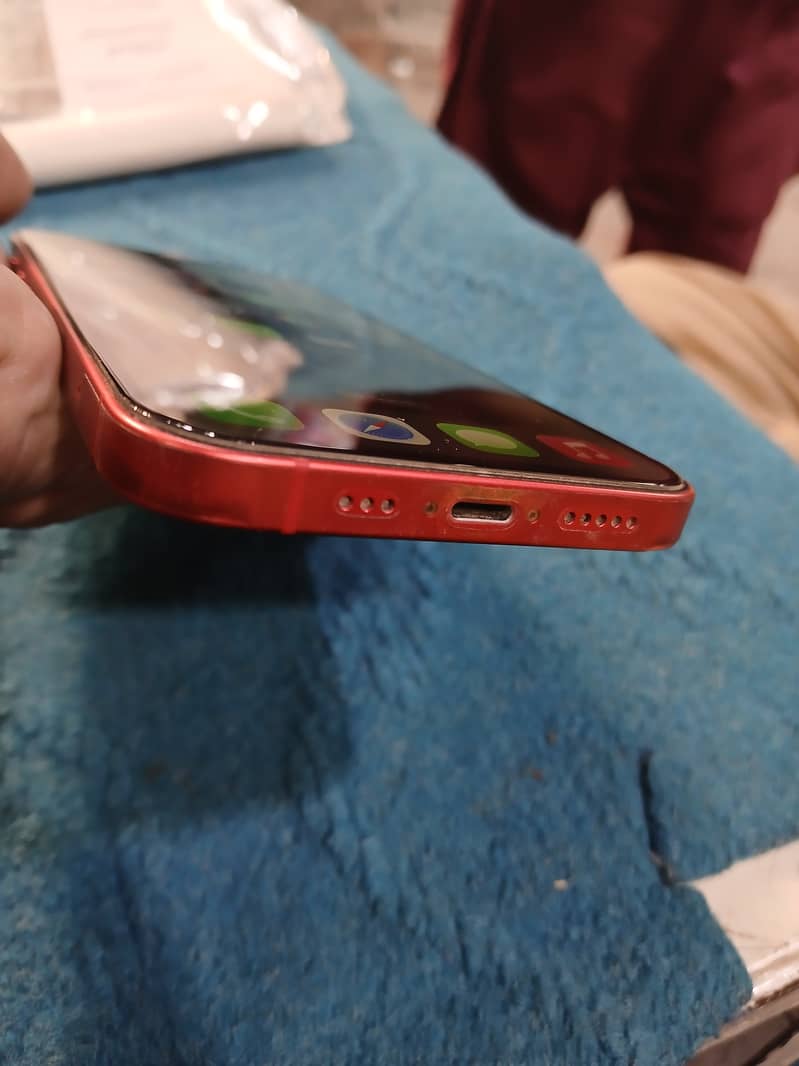 Apple iPhone 12 1
