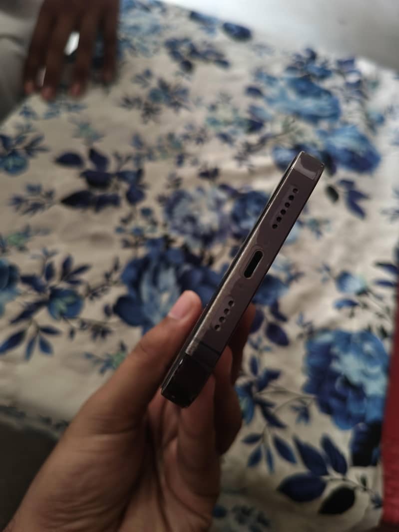 Apple iPhone 14 Pro Max 2