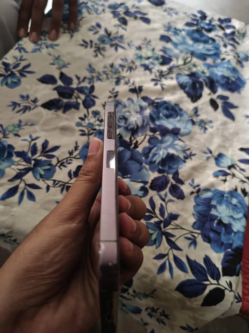 Apple iPhone 14 Pro Max 3