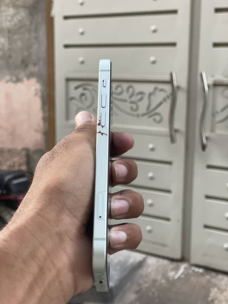 Apple iPhone 12 2