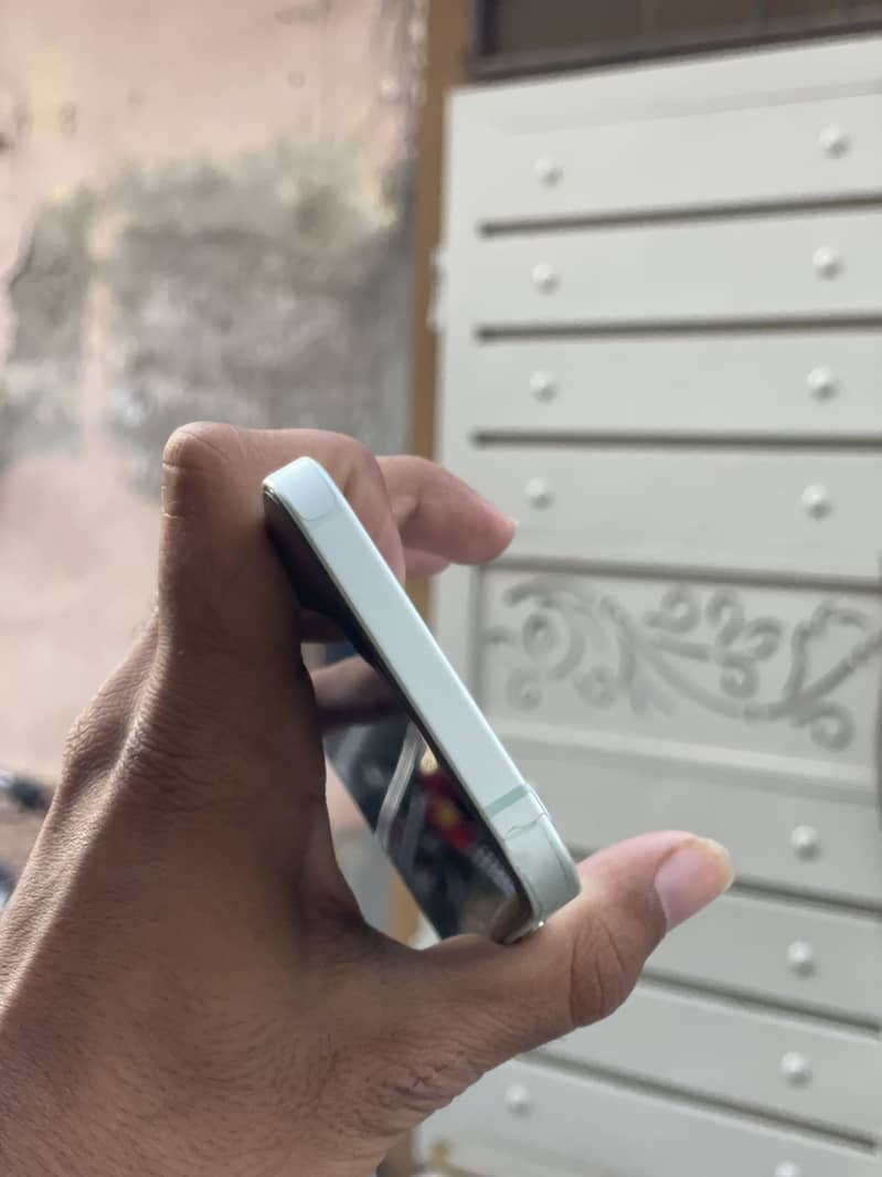 Apple iPhone 12 3