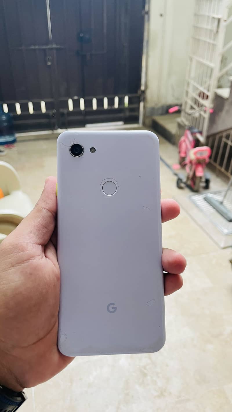 Google Pixel 3a XL 4