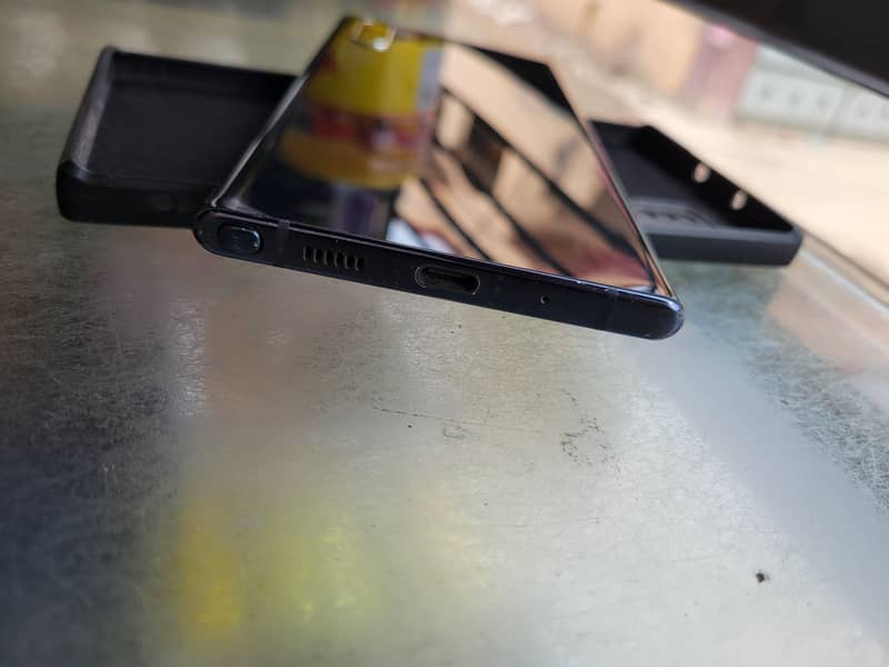 Samsung Mobile Note 10 Plus 12