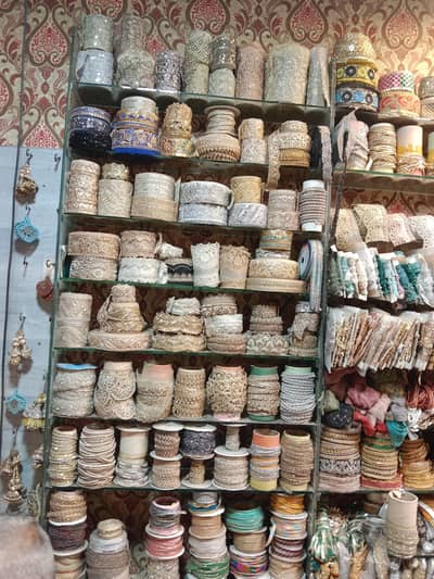 laces and button shop