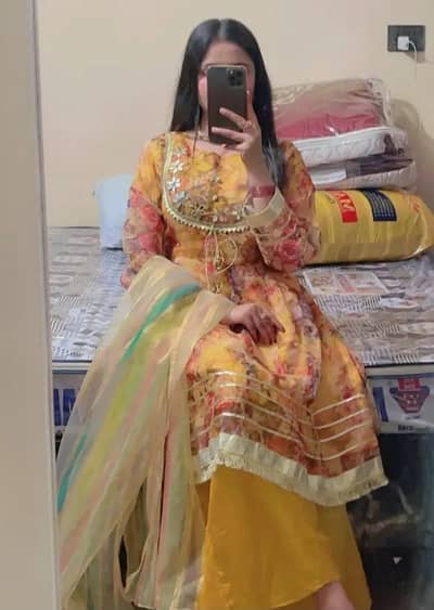 Stylish Organza Dress – Perfect for Events