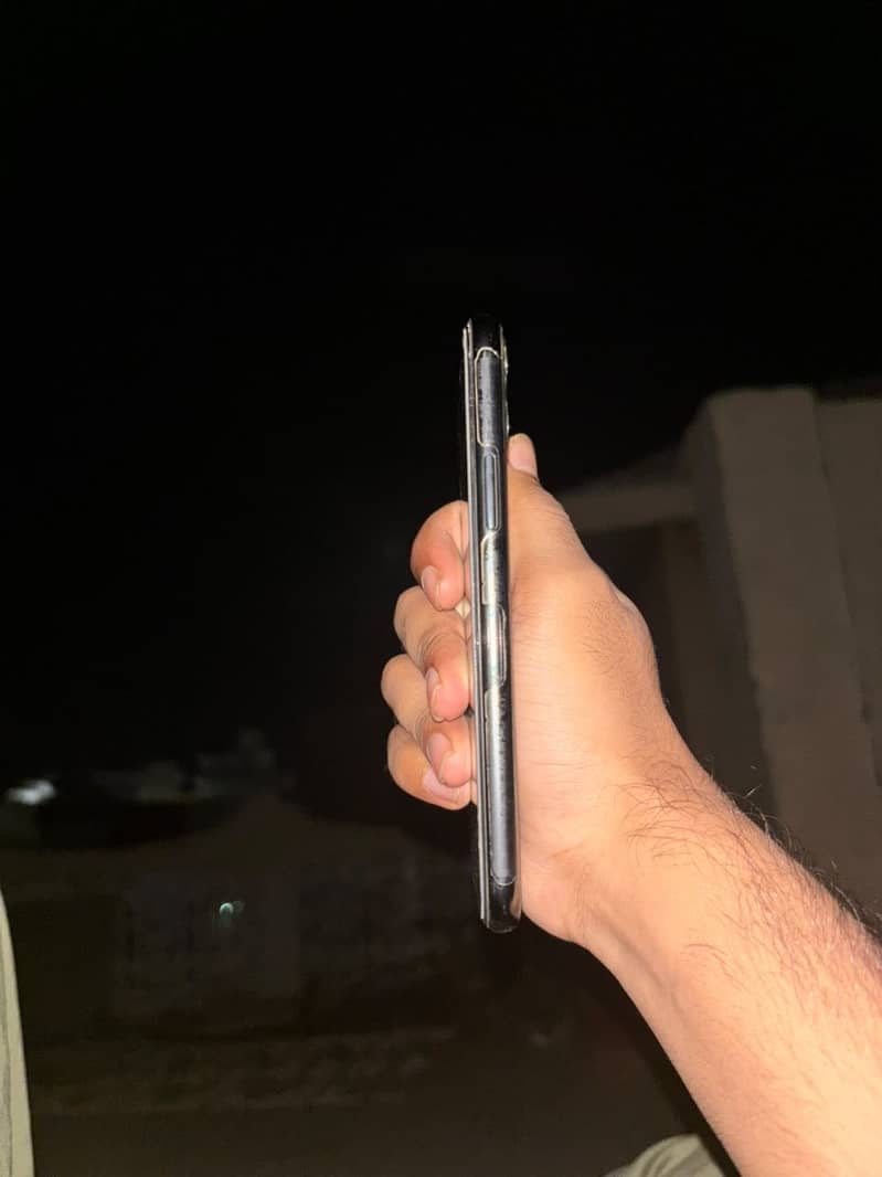 Apple iPhone 11 Pro 0
