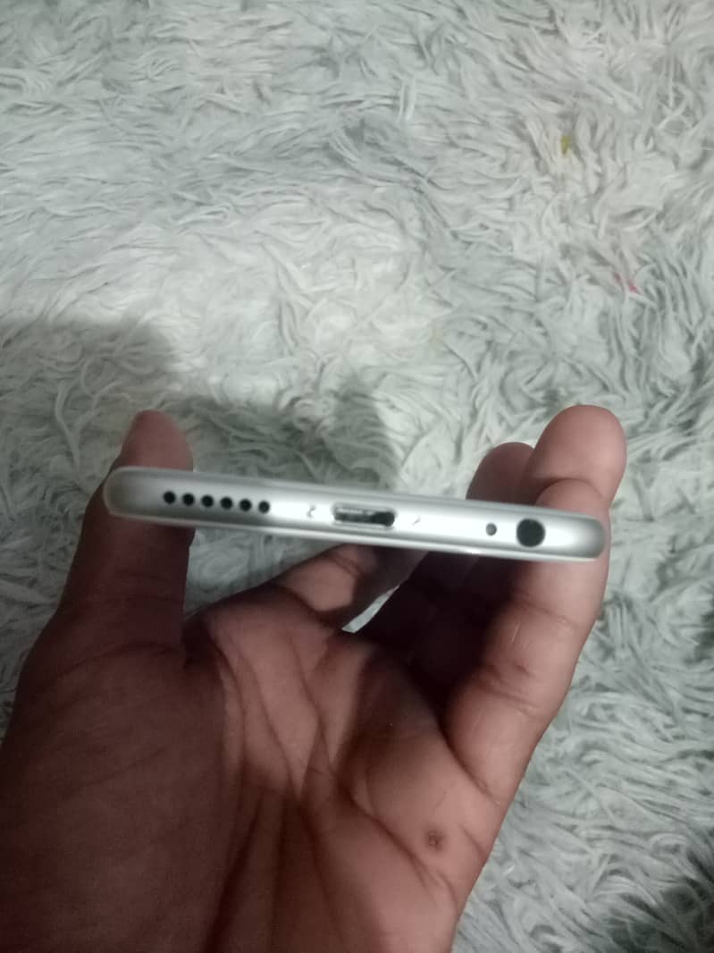 Apple iPhone 6 3