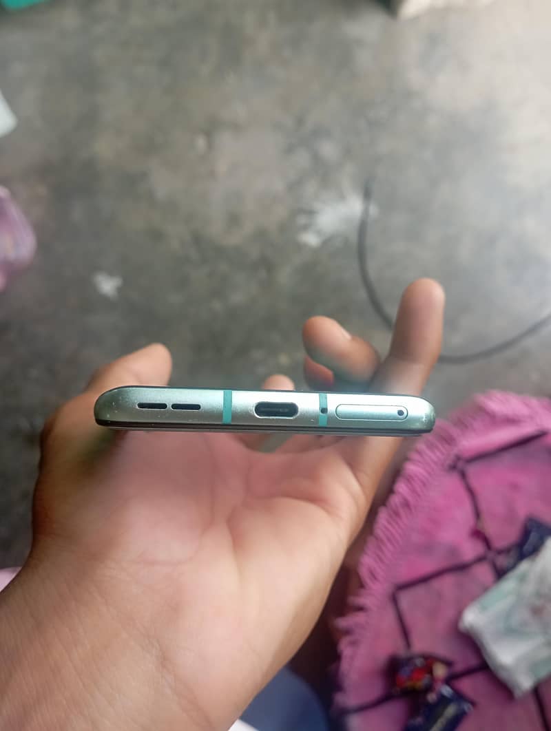 one plus 8t 5