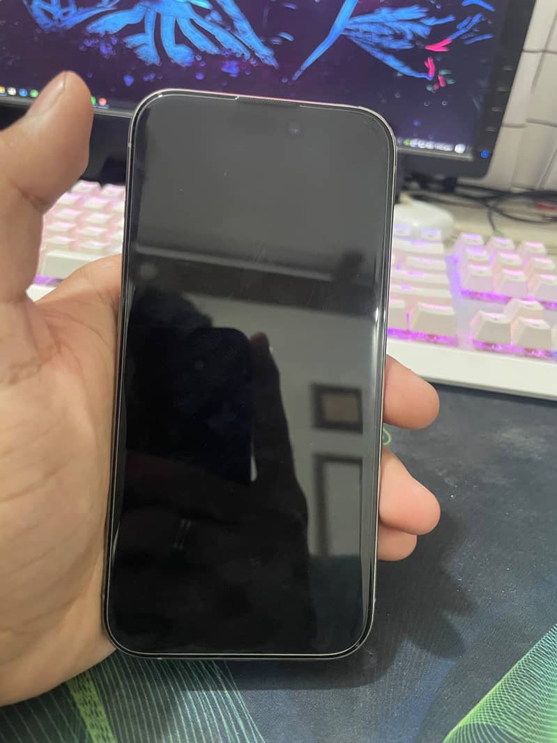Apple iPhone 15 Pro 6