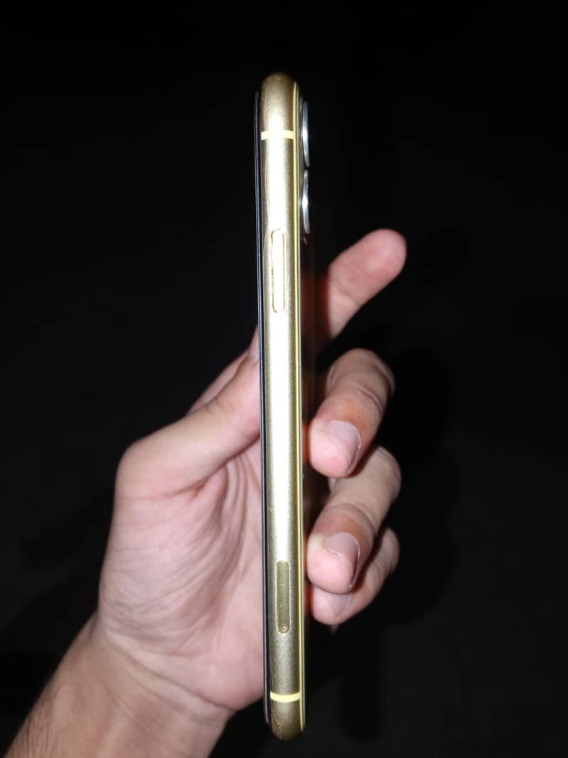 Apple iPhone 11 2