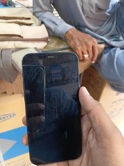 Apple iPhone 12