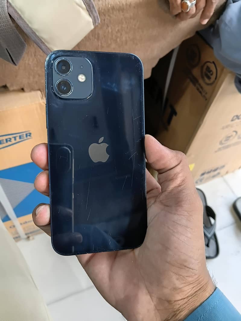 Apple iPhone 12 1