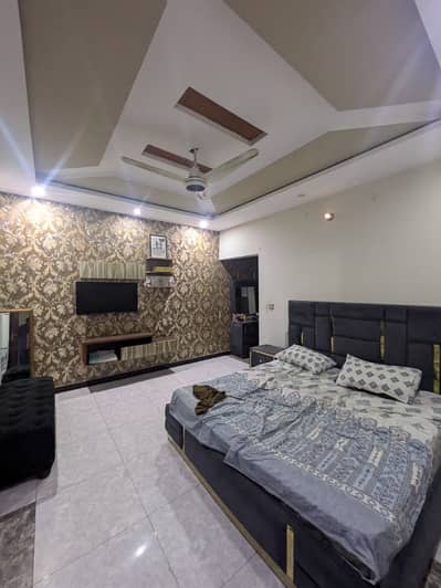 8 MARLA UPPER PORTION FOR RENT IN MILITARY ACCOUNT MAIN COLLEGE ROAD LHR