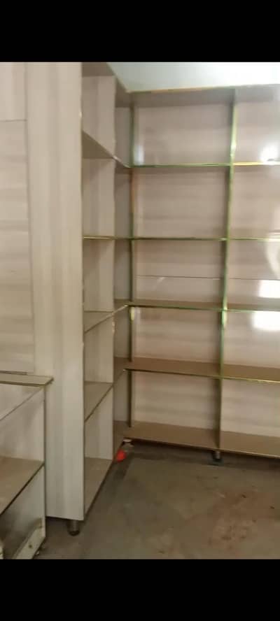 RACKS & SHELVES