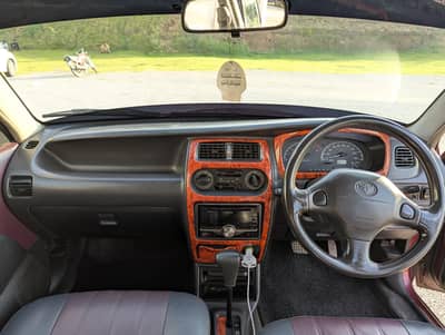 Toyota Duet 1999