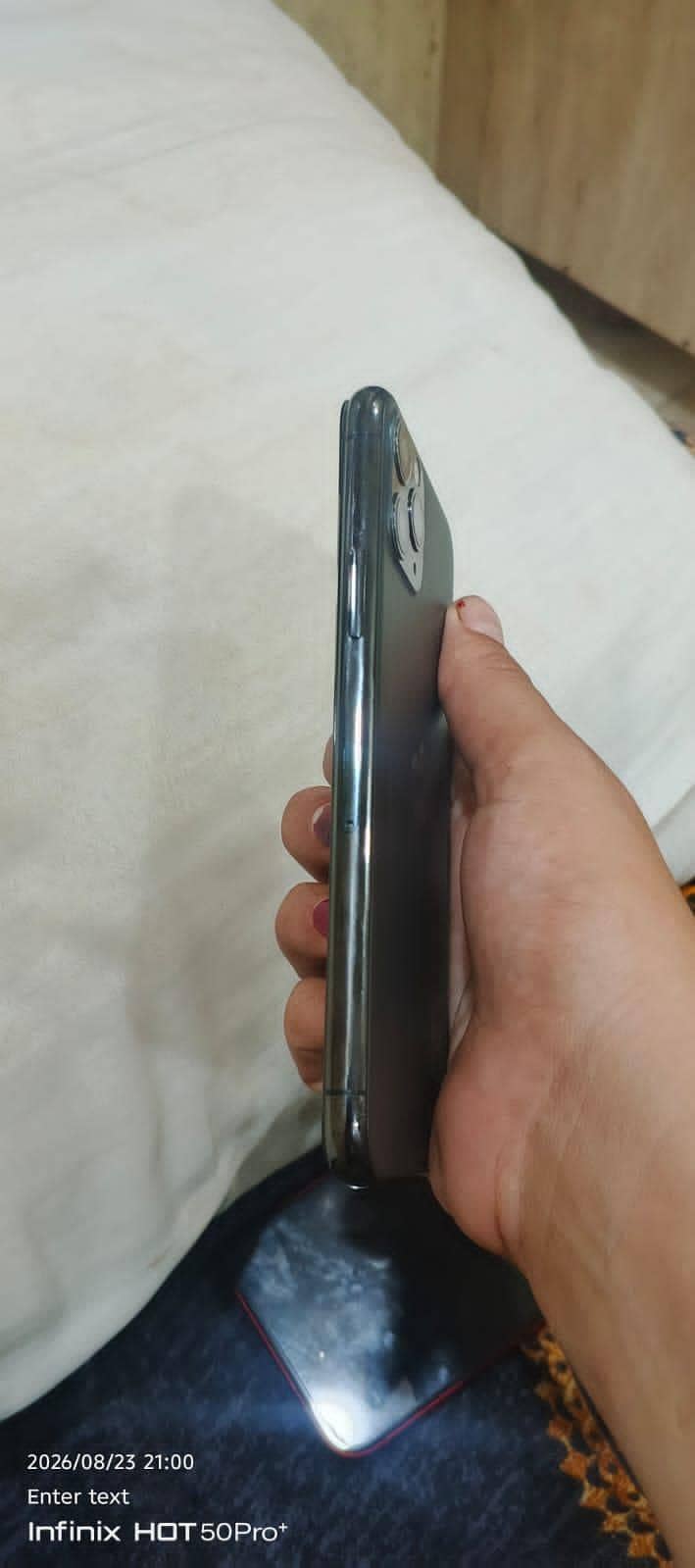 Apple iPhone 11 Pro 1