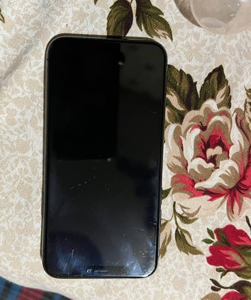 Apple iPhone 11 Pro 4