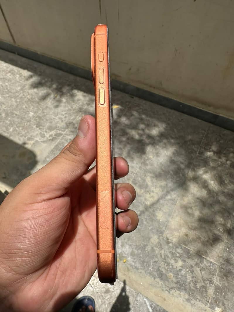 Iphone 17 PRO Max 4