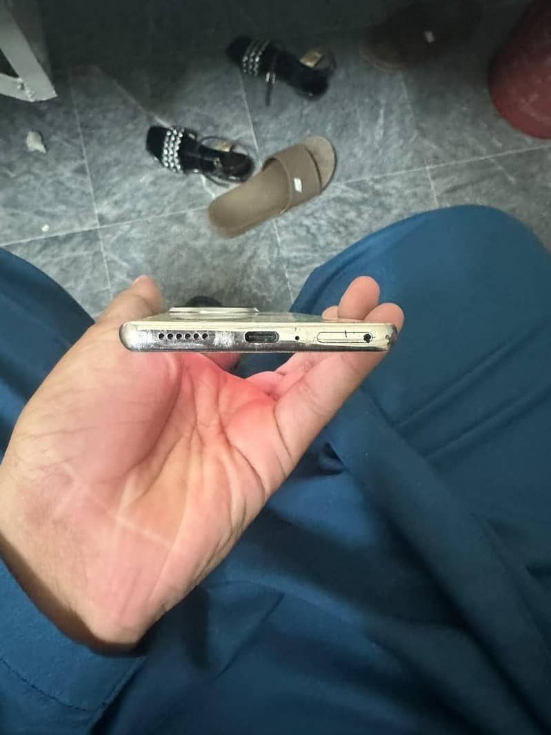 Tecno CAMON 30S 1