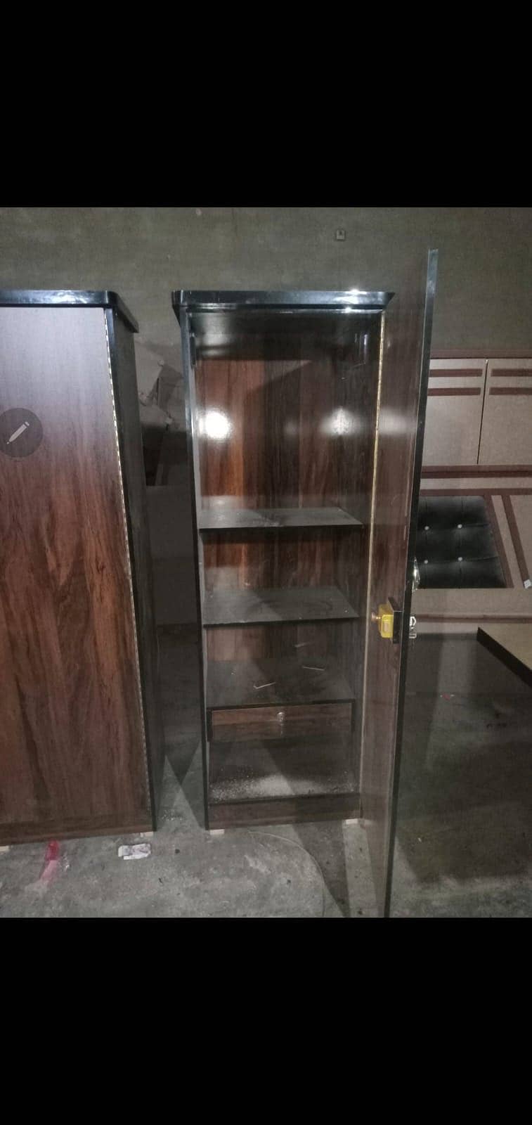 Single cupboards 3