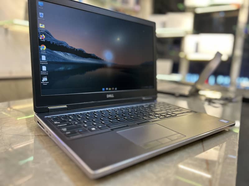 Dell Precision 7540 Workstation 0