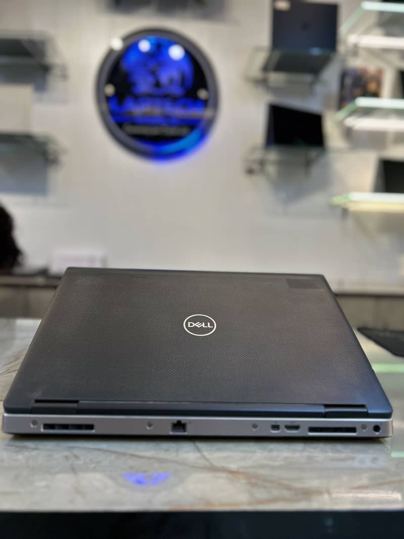 Dell Precision 7540 Workstation 5