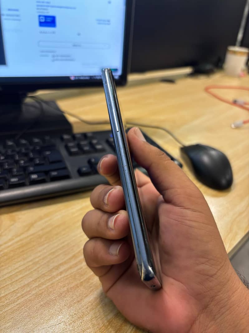 One Plus 8 5g 6