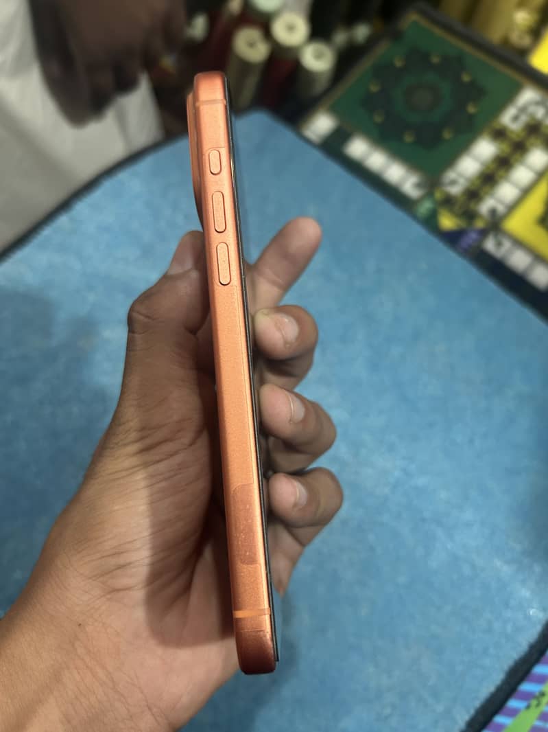Apple iPhone 17 Pro Max 2