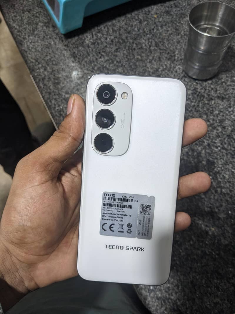 Tecno Spark 40 pro plus 2