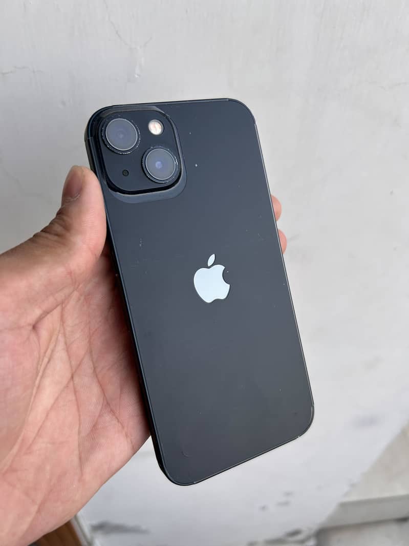 Apple iPhone 13 0