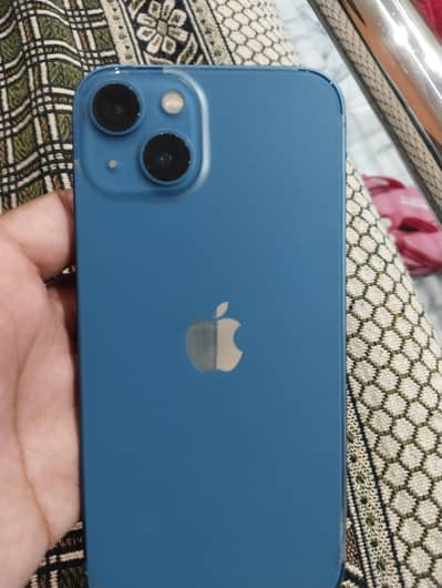 Apple iPhone 13