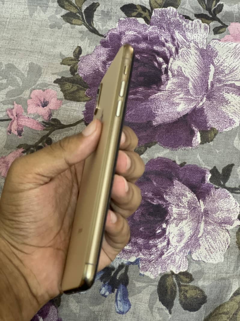 Apple iPhone XS Max 1