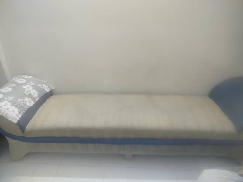 setti sofa type 0