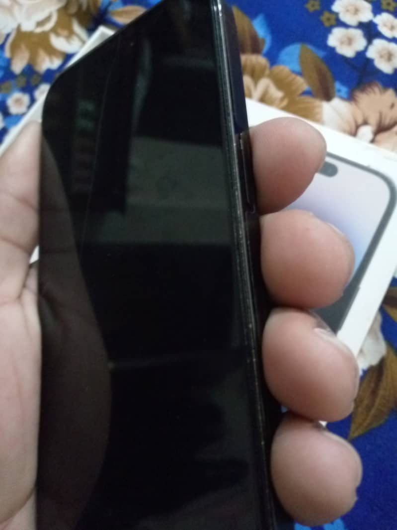 Apple iPhone 14 Pro 1