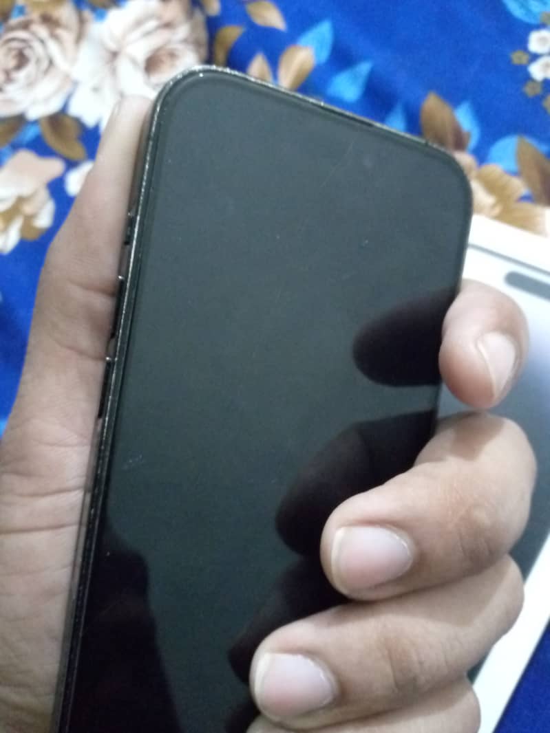 Apple iPhone 14 Pro 3