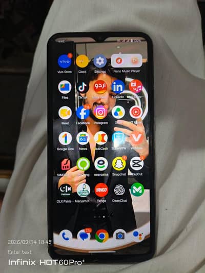Vivo Y33s with box