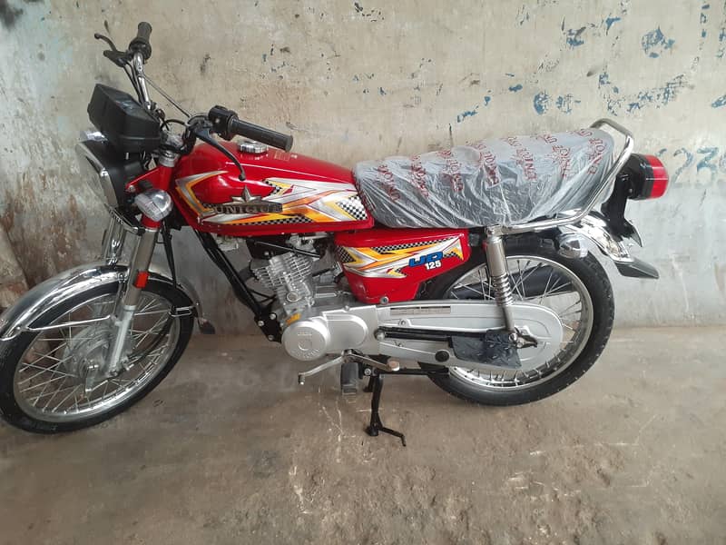 UNIQUE 125 7