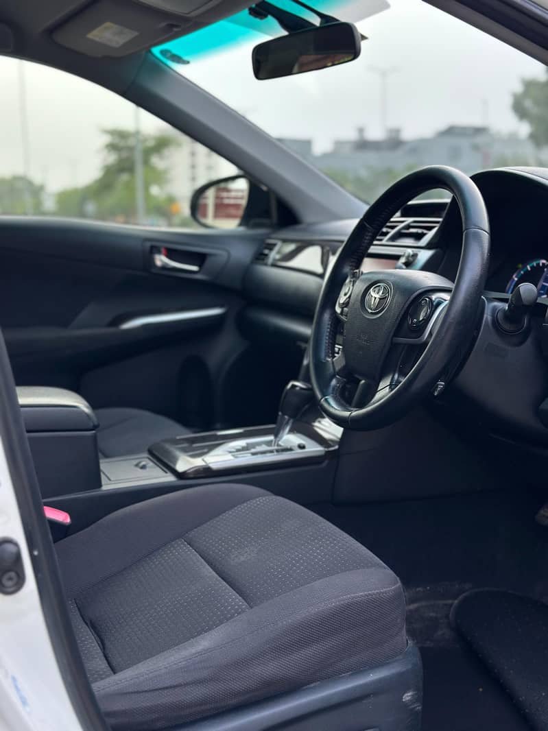 Toyota Camry 2012 1